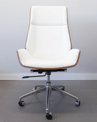 Кресло из натуральной кожи, каркас дерево арт. FX-BC06 - купить в Сыктывкаре. Цена 34 820.52 руб.